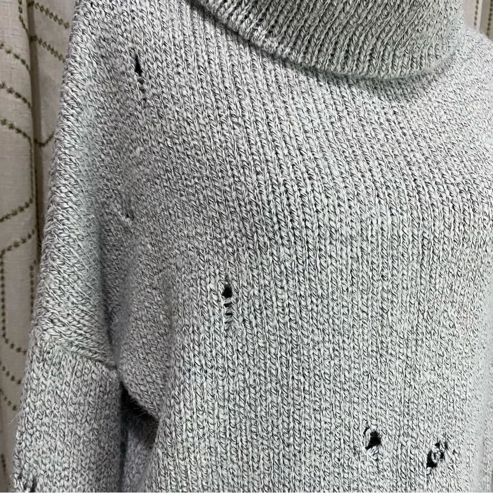 Vintage Havana Distressed Sweater Size S - Picture 3 of 5